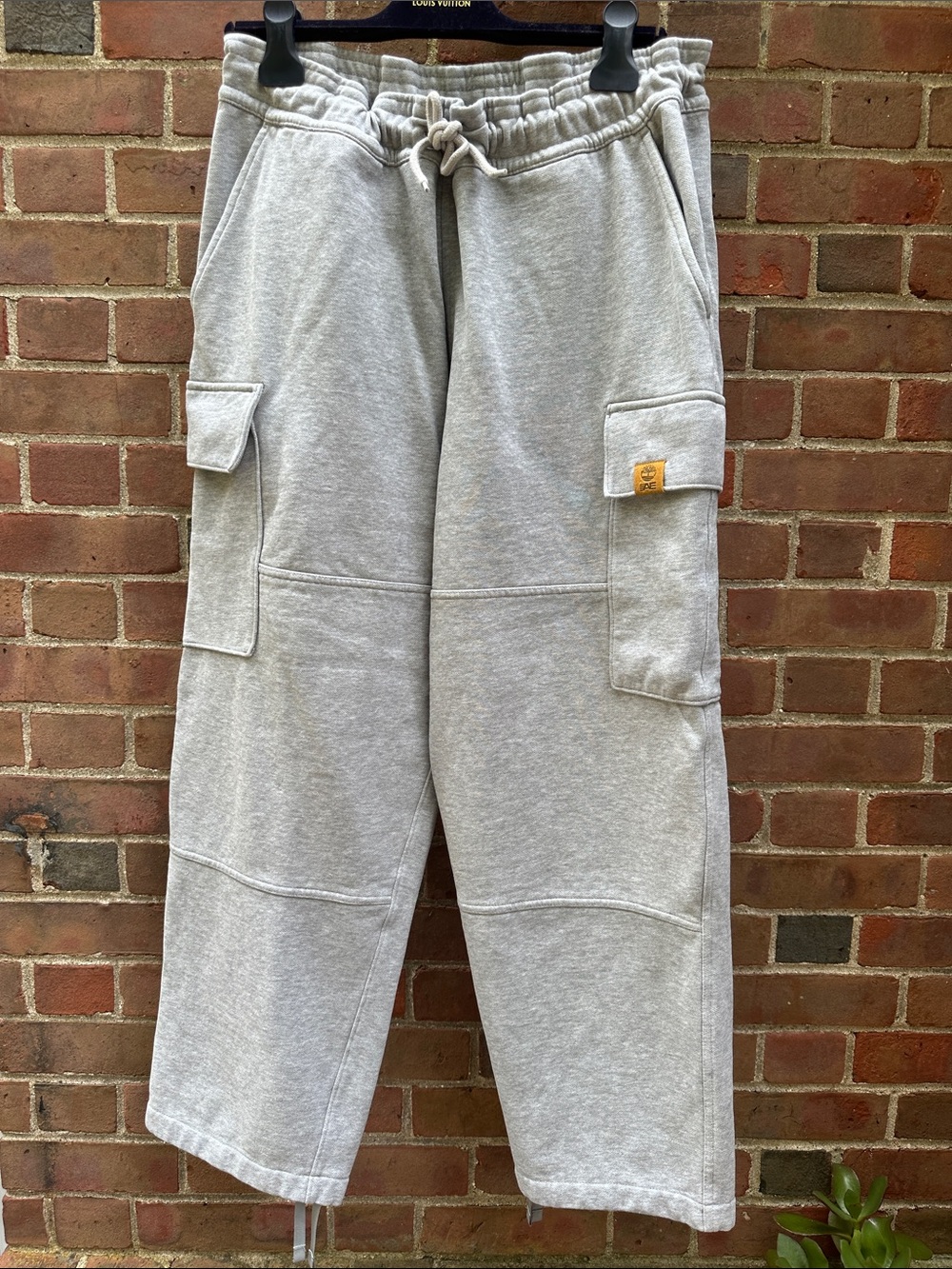 Timberland & American Eagle Boxfit  Cargo Sweatpants Like New
